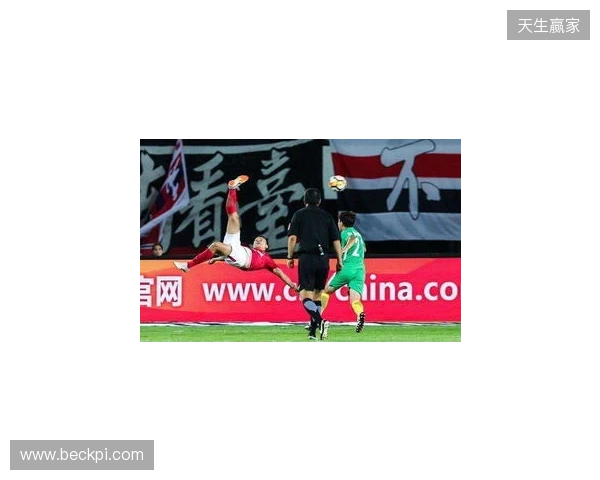 凌空落叶斩！热议杜月徵世界波：比帕瓦尔那球还漂亮！杜德里格斯